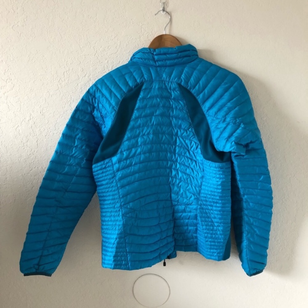 Light Weight Blue Eddie Bauer Puffer Coat - Picture 2 of 5